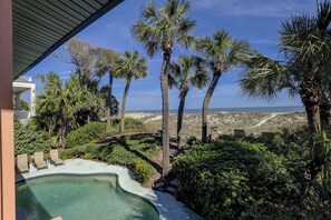 Private Pool View