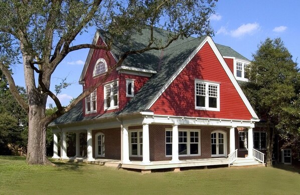 Gorgeous Gilded Age home.