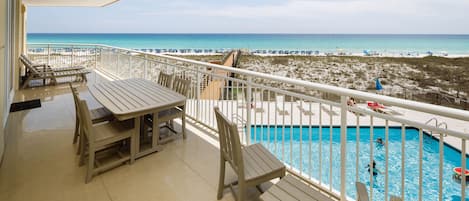 Enjoy the Beautiful Gulf Front views from the spacious private balcony