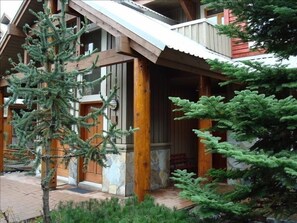 Private Entrance 