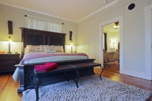 Master bedroom - King Bed