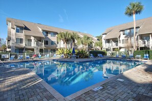 Courtside Villas Pool