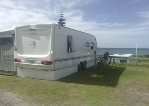 Beach Pad - On the beach at Papamoa