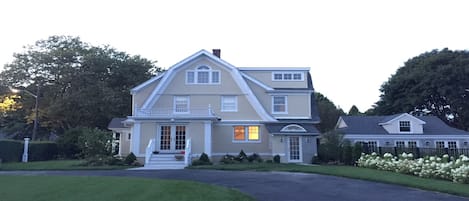 Main House, Pool/Guest House on Right