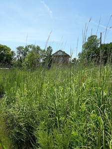 Peace on the Prairie Too - Tiny House, Pets Allowed