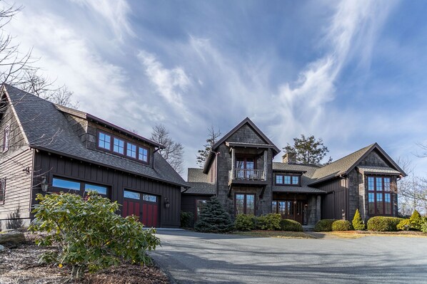 Entrance to Elk Camp Lodge