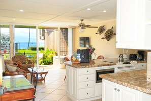 Right when you step into your condo you can feel the tradition Hawaiian comfort surround you.