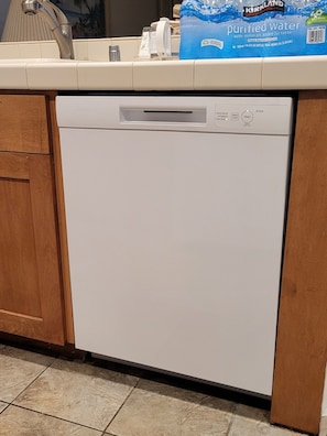 New dishwasher installed 4-5-22.