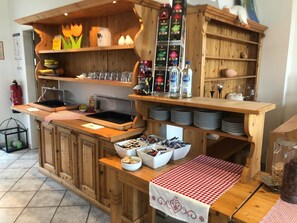 Breakfast buffet