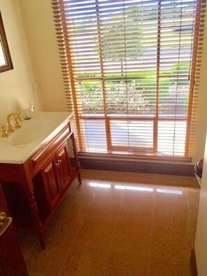 Main WC