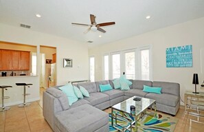 5-2 Family room 1.5.jpg