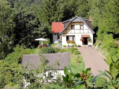 Casa de vacaciones pequeña y elegante en una ubicación privilegiada