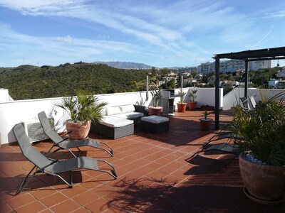 Beautiful luxurious apartment with large terrace overlooking the sea and 300 m from the sea.
