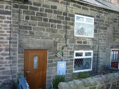 2 Bedroom Stone Cottage, Peaceful Location, Ideal For Walking Holiday, Unwinding