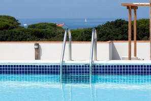 Rooftop pool