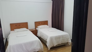 Marina Court 3 Bedroom Apartment