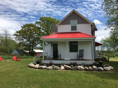 Come Getaway & Relax Up On The Farm Just Min's From Mackinaw City/Bridge/Island