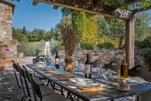 Outdoor dining