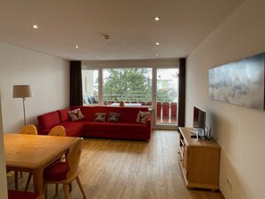 Appt 218: NEDERLANDSE TV, open keuken, uitzicht op piste, zonnig balkon (ZW)