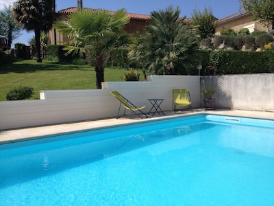 Villa with pool beautiful view of hills and Pyrenees