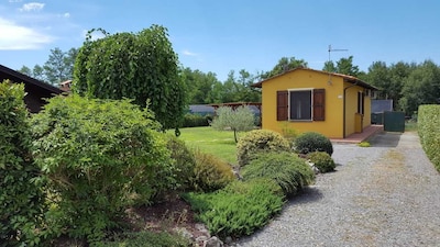 Casa de vacaciones con un gran jardín y piscina en el corazón de la Toscana