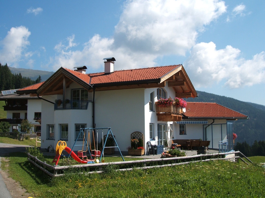 Sankt Lorenzen im Lesachtal, Lesachtal, Carinzia, Austria