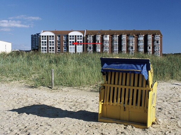 Blick vom Strand auf die Ferienwohnung