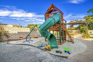 Playgound/sandbox (during your stay, this will be private to your family only). 
