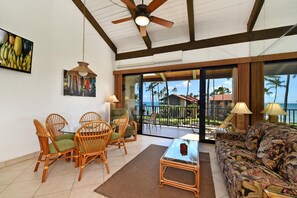 Open Floor Plan Livingroom