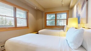Bedroom with Two Twin Beds