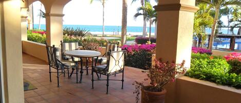 40 ft Covered Beachfront Patio walks right out to pool 