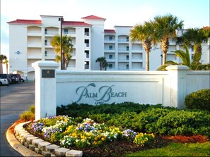 Palm Beach Entrance