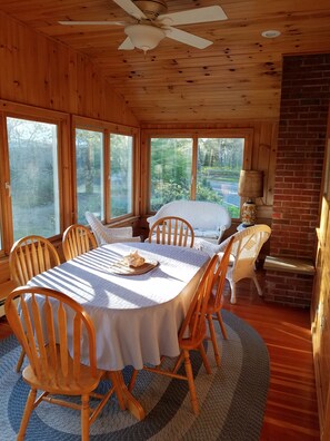 Sun Room/Porch with vaulted ceiling