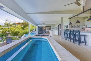 Did he say the Whirlpool seats 12.....&...next to WET BAR (seats 4) 