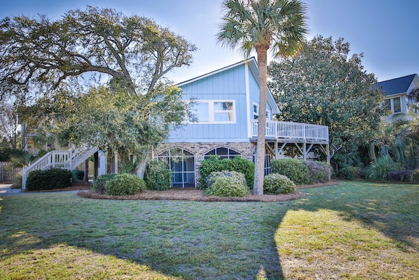 4400 Palm Blvd - This is the side view facing 44Th Ave.