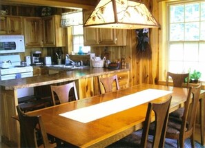 Kitchen/Dining Area