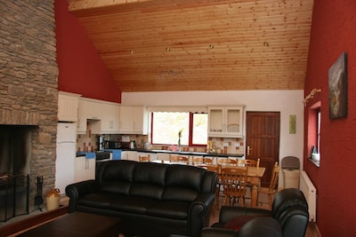 Very spacious 4 bedroom cottage in stunning location