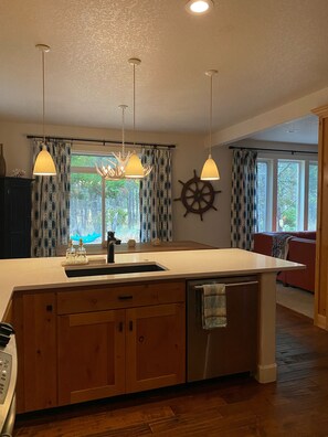 New quartz counters and one level counter