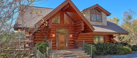 Buck & Bear Lodge welcomes you with a grand entrance and plenty of parking.