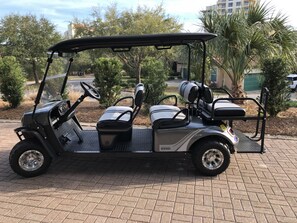 Golf cart - Brand new, 6 seater golf cart included in the price!