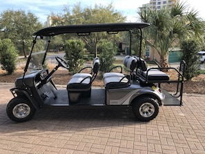 Golf cart - Brand new, 6 seater golf cart included in the price!