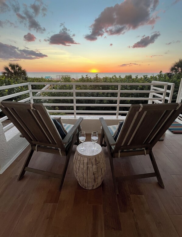 Gorgeous sunsets and views of the ocean from the balcony