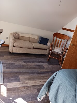 2nd bedroom upstairs