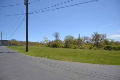 Montauk House with Lake View 