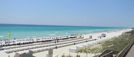 Vista a la playa o el mar