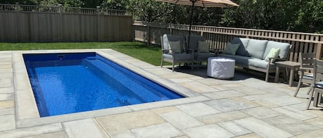 NEW Private heated saltwater pool & firepit. Fully fenced from the house.