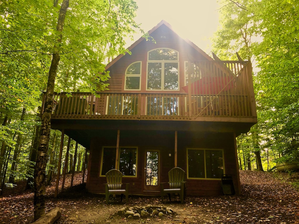 15 Airbnb Cabin Rentals In Michigan That Make Perfect Summer Fall And Winter Getaways Grkids Com
