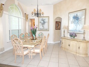 Formal dining area 