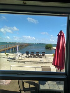 OCEAN FRONT PARADISE/290 ft PRIVATE DOCK/AWESOME VIEWS