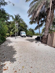 OCEAN FRONT PARADISE/290 ft PRIVATE DOCK/AWESOME VIEWS